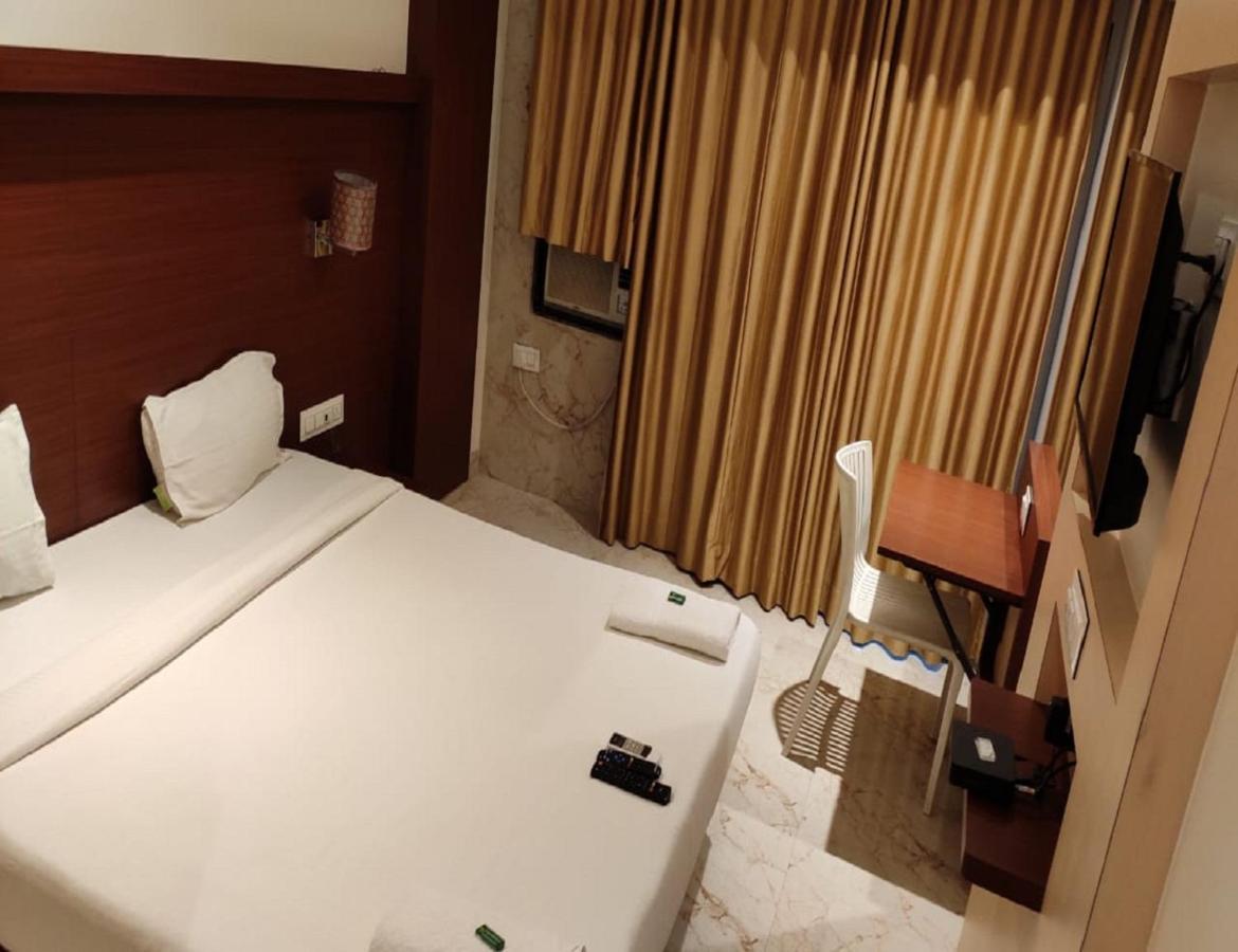 Fabhotel Spring Inn - Nr Borivali Station Malad Exterior photo