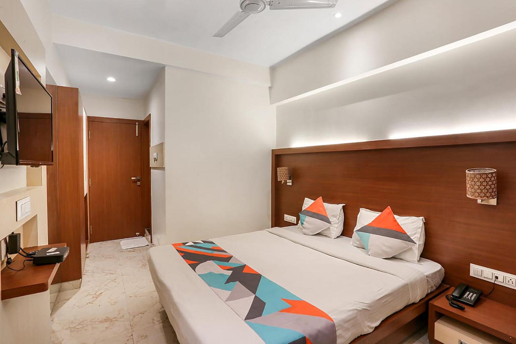 Fabhotel Spring Inn - Nr Borivali Station Malad Exterior photo